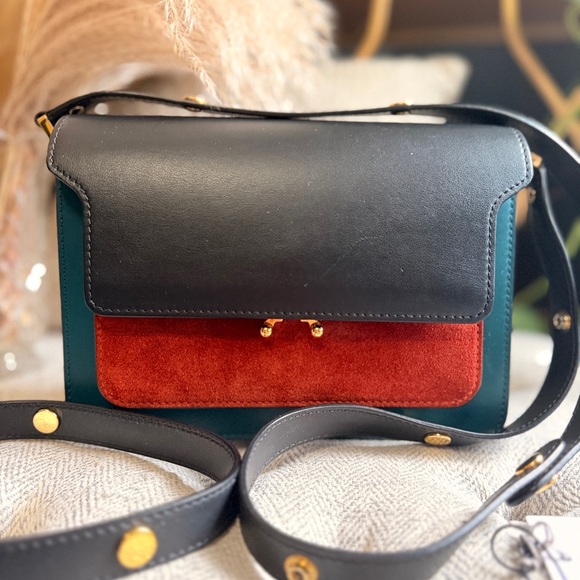 Marni Medium Trunk Bag - Picture 4 of 17